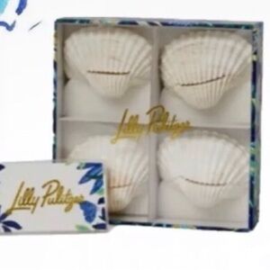 NIP set of 8 Lilly Pulitzer Sea Shell Place Card Holders and Place Cards